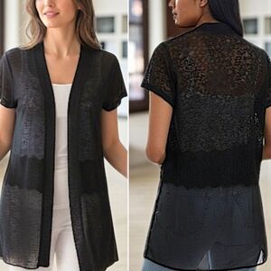 ♥️Beautiful Short Sleeve Open Cardigan w/Embroidered Detail by August Silk